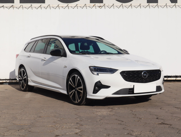Opel Insignia 2022