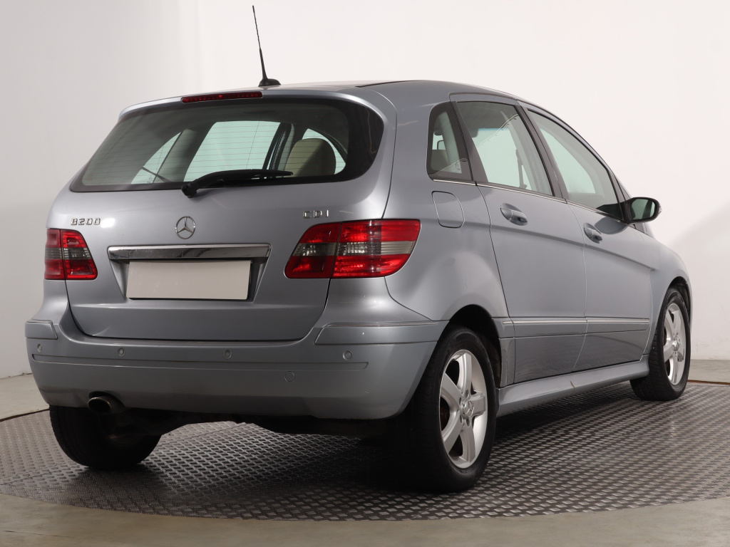 Mercedes-Benz B