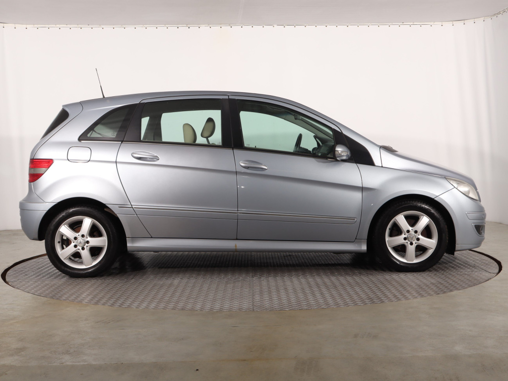 Mercedes-Benz B