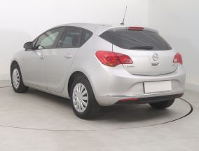 Opel Astra - 2015