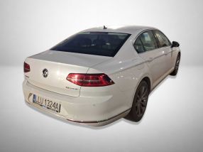 Volkswagen Passat - 2016