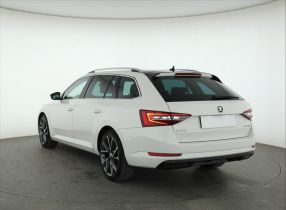 Škoda Superb - 2015