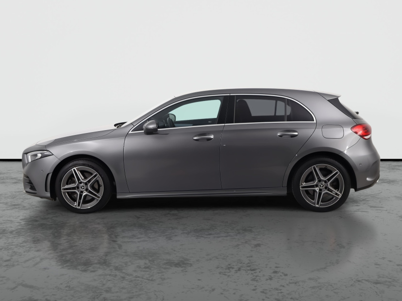 Mercedes-Benz A, 2022