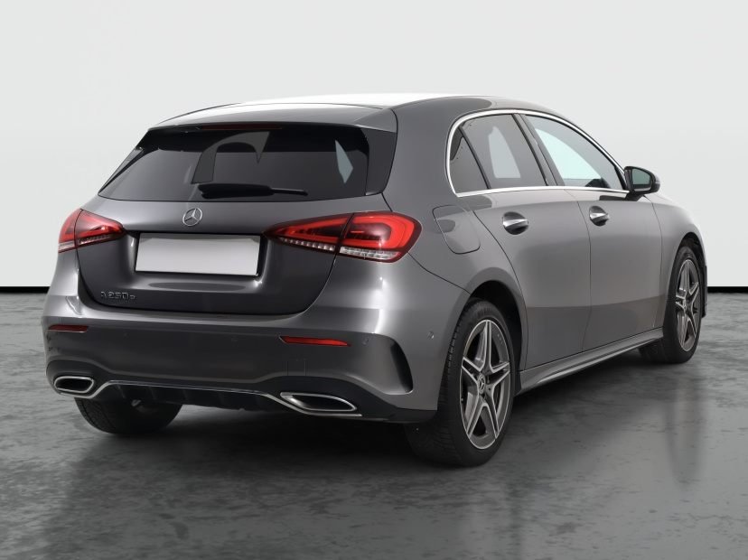 Mercedes-Benz A, 2022