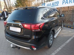 Mitsubishi Outlander - 2016