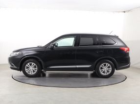 Mitsubishi Outlander - 2016