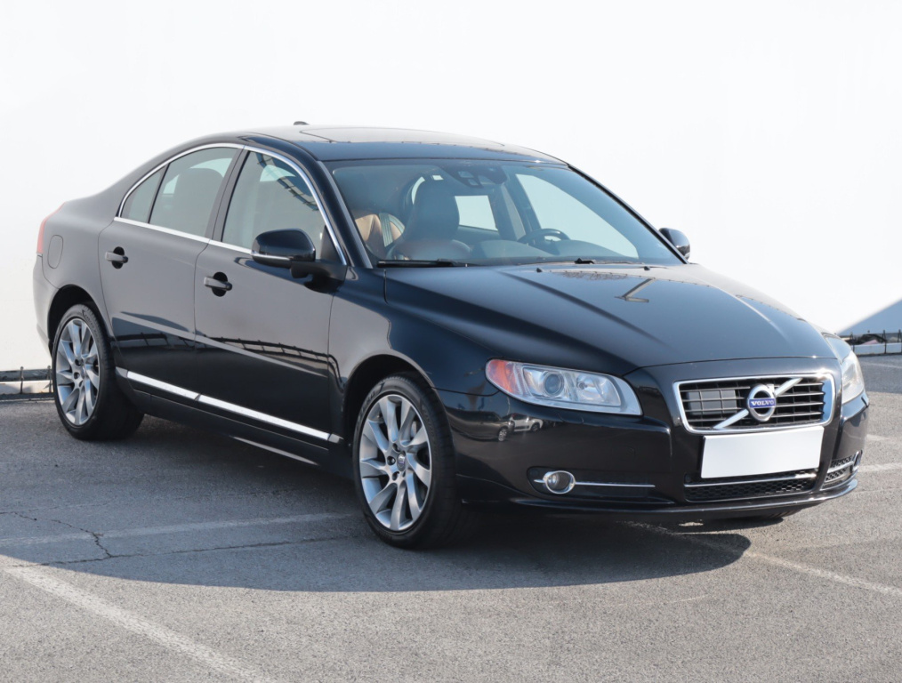 Volvo S80