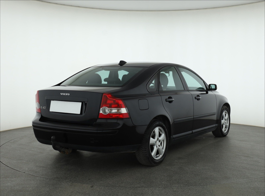 Volvo S40