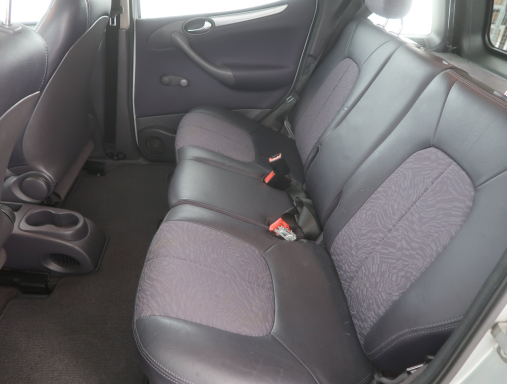 Mercedes-Benz A