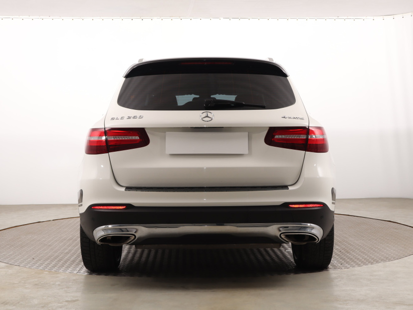 Mercedes-Benz GLC, 2015