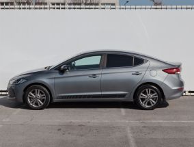 Hyundai Elantra - 2016