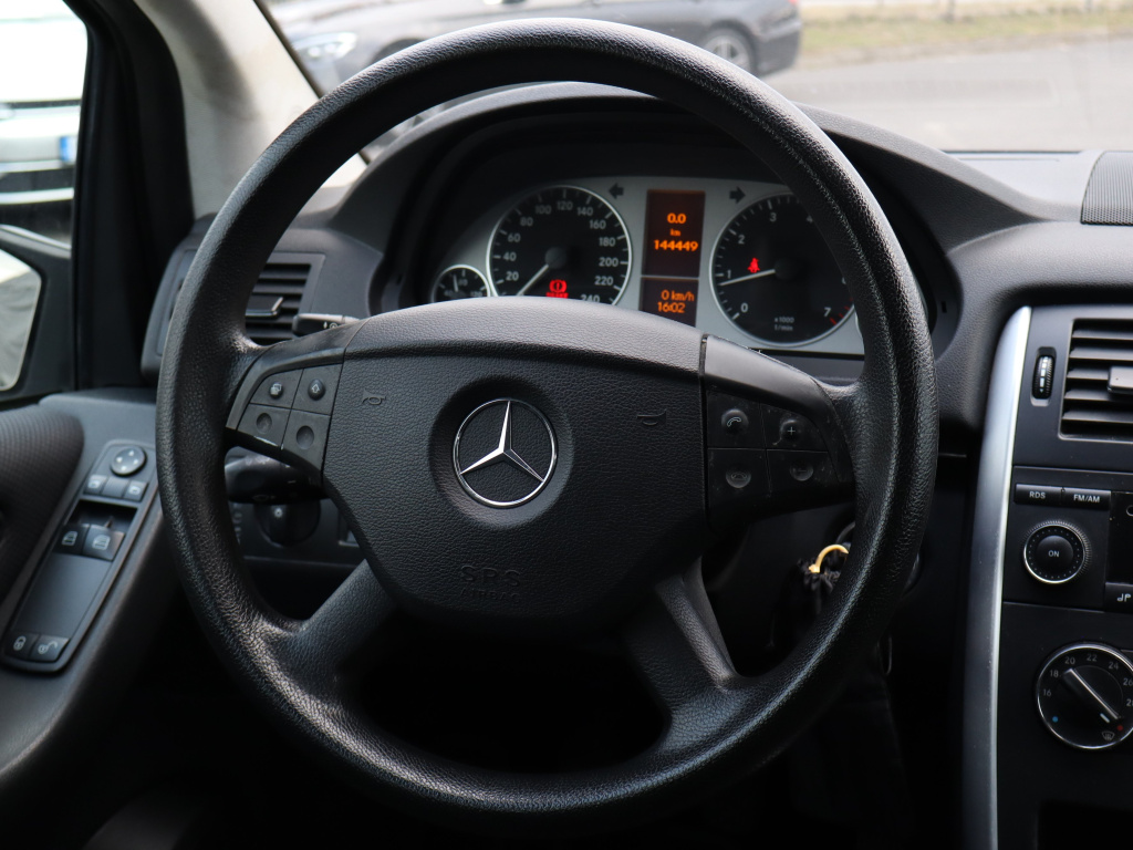 Mercedes-Benz B