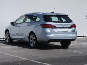 Opel Astra - 2016