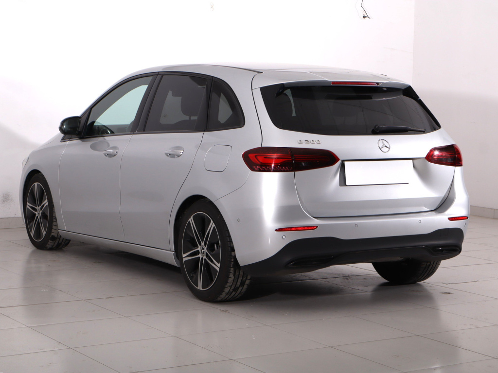 Mercedes-Benz B