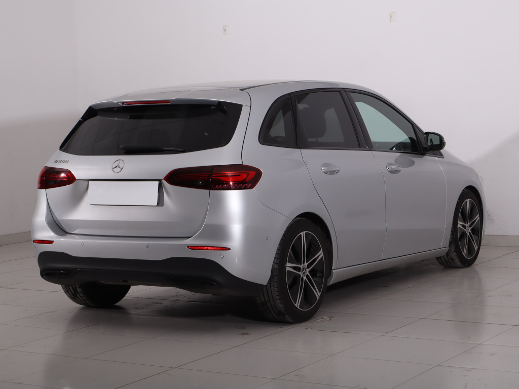 Mercedes-Benz B