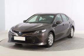 Toyota Camry - 2019