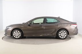 Toyota Camry - 2019