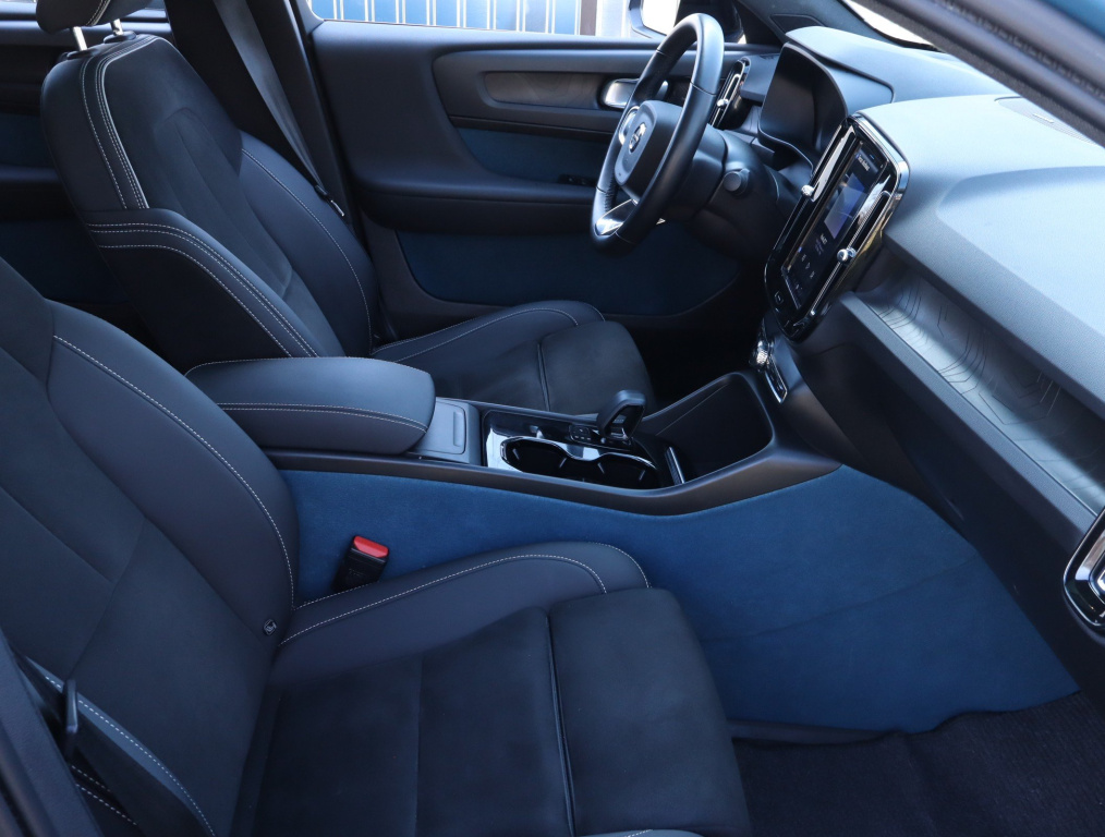 Volvo C40
