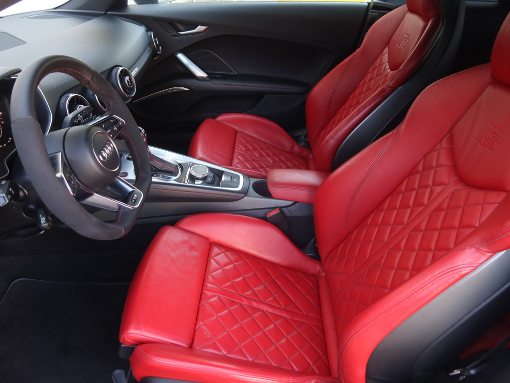 Audi TTS