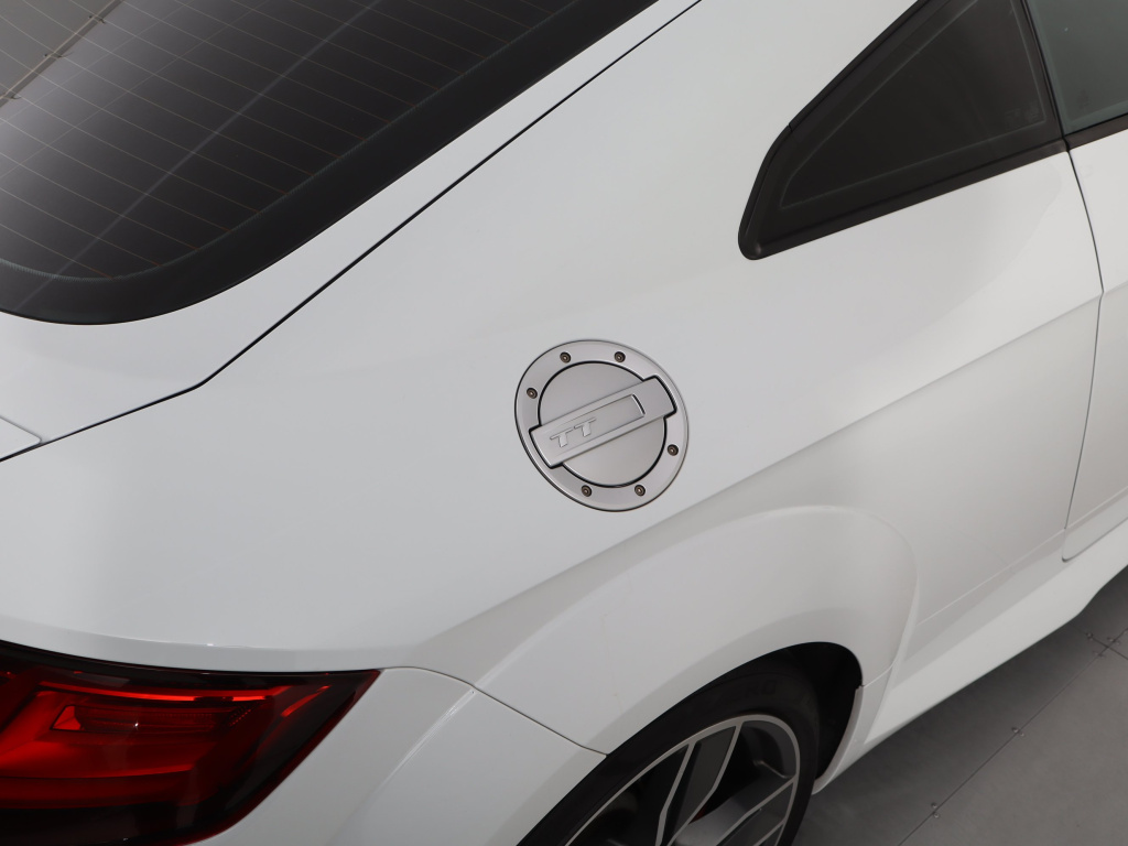 Audi TTS