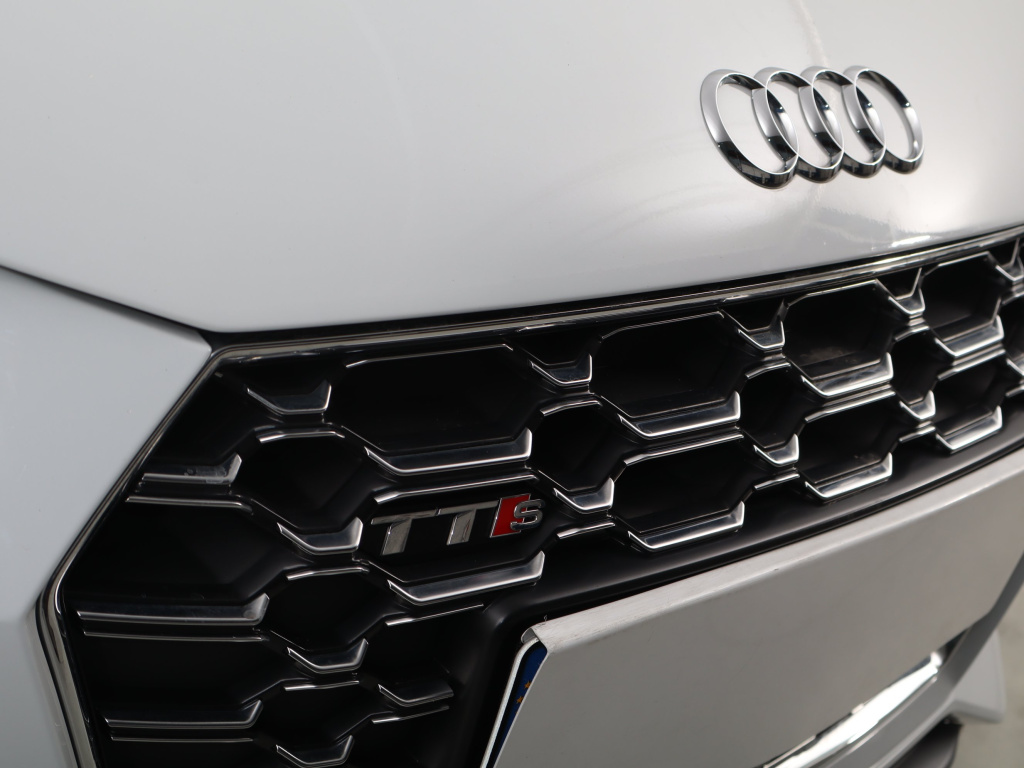 Audi TTS