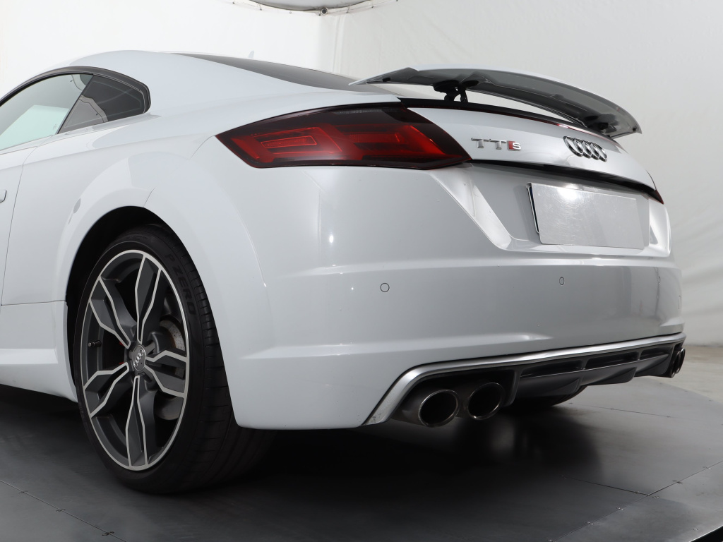 Audi TTS
