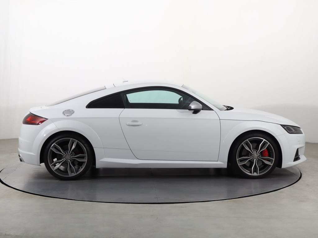 Audi TTS