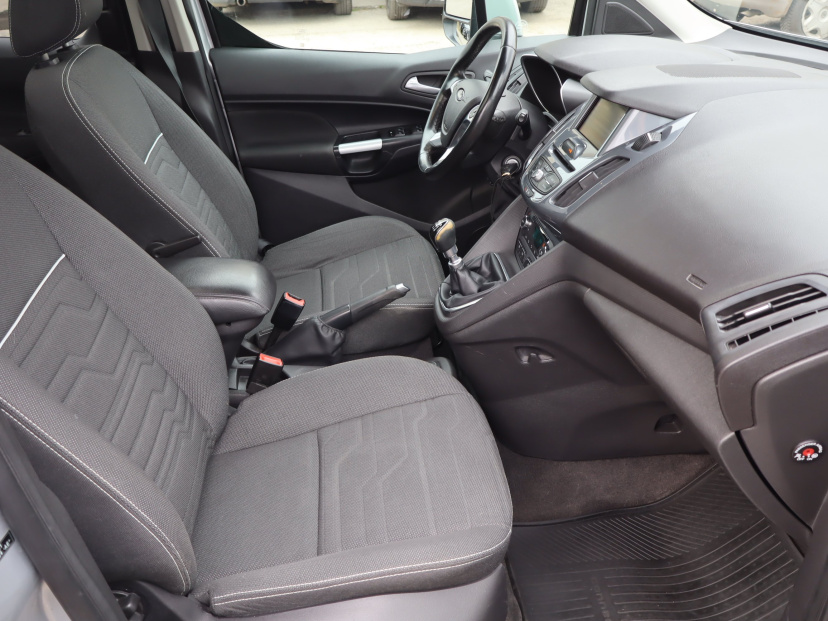 Ford Tourneo Connect, 2016