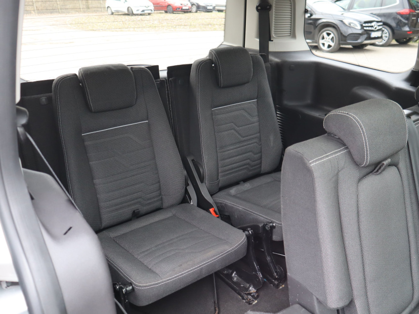 Ford Tourneo Connect, 2016