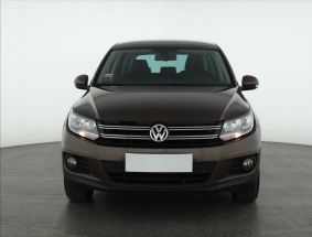 Volkswagen Tiguan - 2012