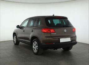 Volkswagen Tiguan - 2012