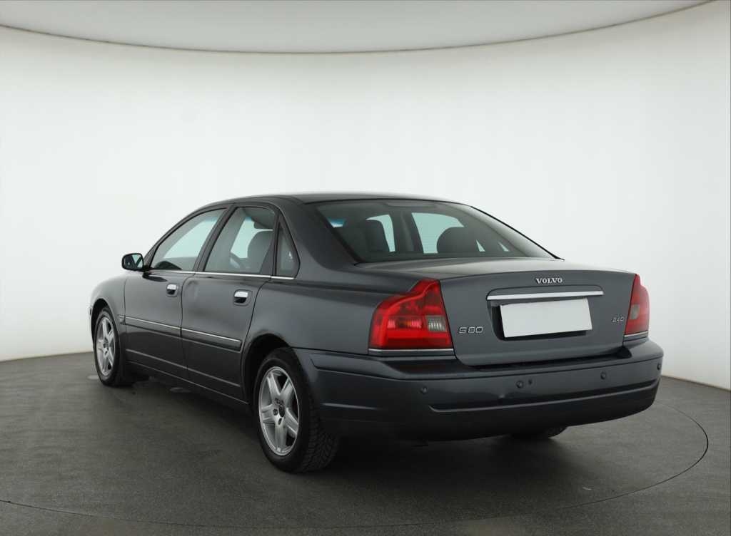 Volvo S80