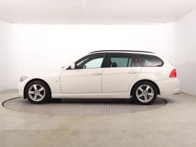 BMW 3 - 2011