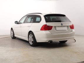 BMW 3 - 2011