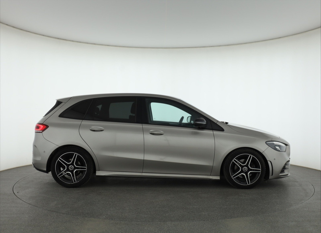 Mercedes-Benz B