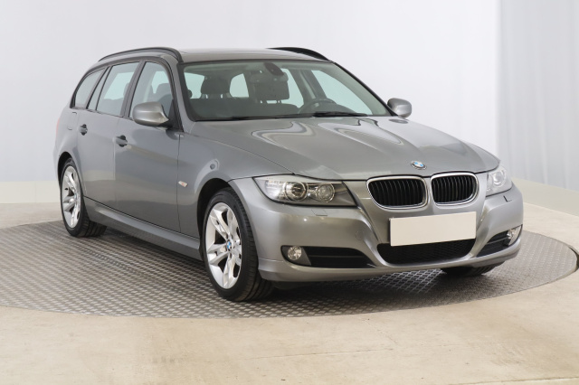 BMW 3 2011