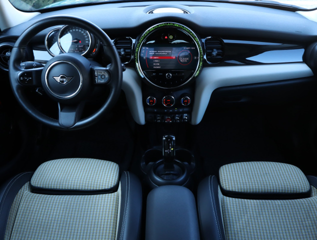 MINI 5-door