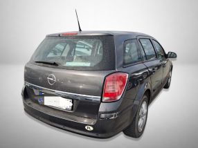 Opel Astra - 2012