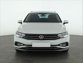 Volkswagen Passat - 2021