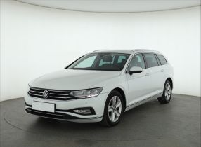 Volkswagen Passat - 2021