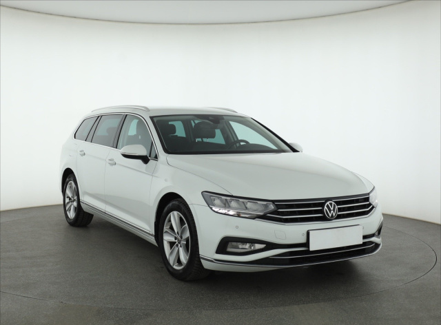 Volkswagen Passat 2021