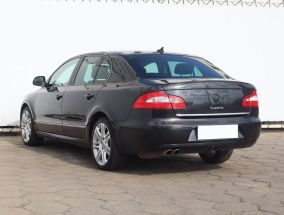 Škoda Superb - 2012