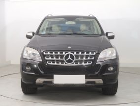 Mercedes-Benz ML - 2010