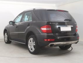 Mercedes-Benz ML - 2010