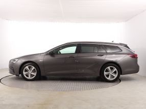 Opel Insignia - 2022