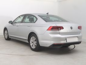 Volkswagen Passat - 2020