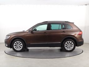 Volkswagen Tiguan - 2016