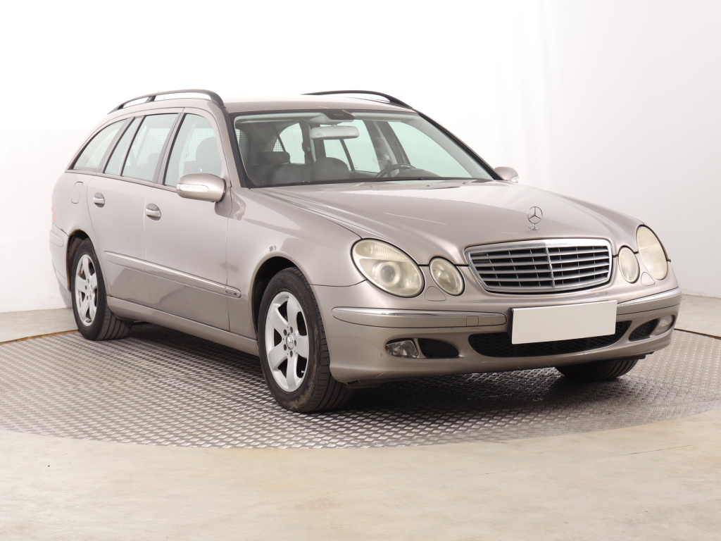 Mercedes-Benz E