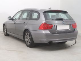 BMW 3 - 2011