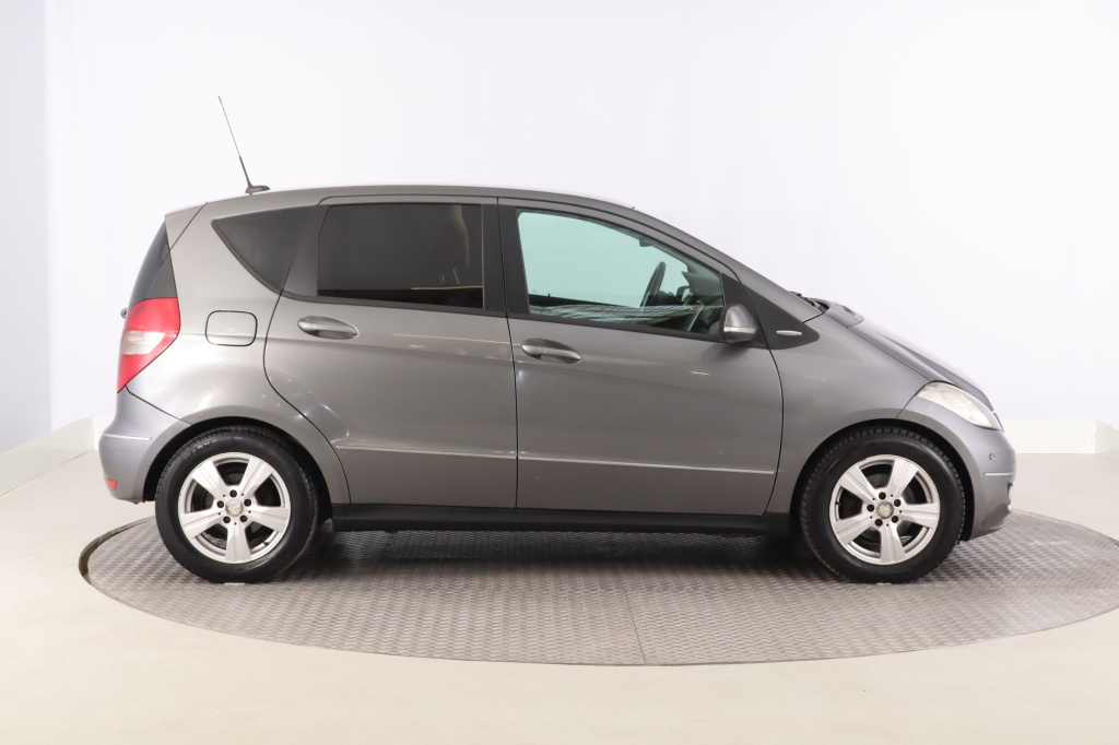 Mercedes-Benz A